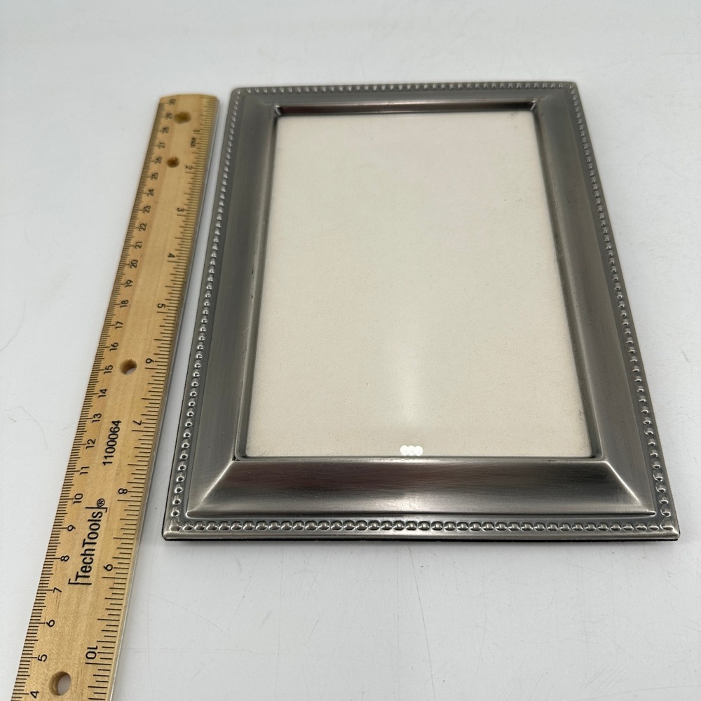 Connoisseur Taylor Silver Tone Beaded 5x7 Picture Frame Brushed Metal Tabletop - Picture 6 of 7